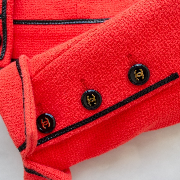 Chanel Vintage Spring 1995 Cropped Red 95P Jacket - Picture 10 of 14